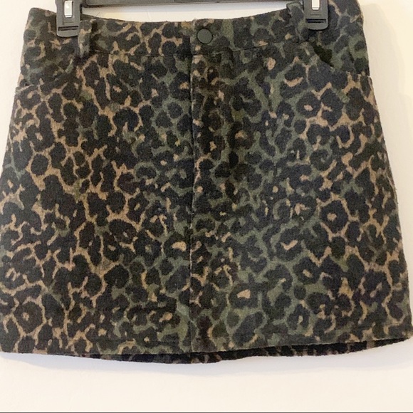 Dresses & Skirts - Sold❣️Wild Honey Animal Print Mini Skirt